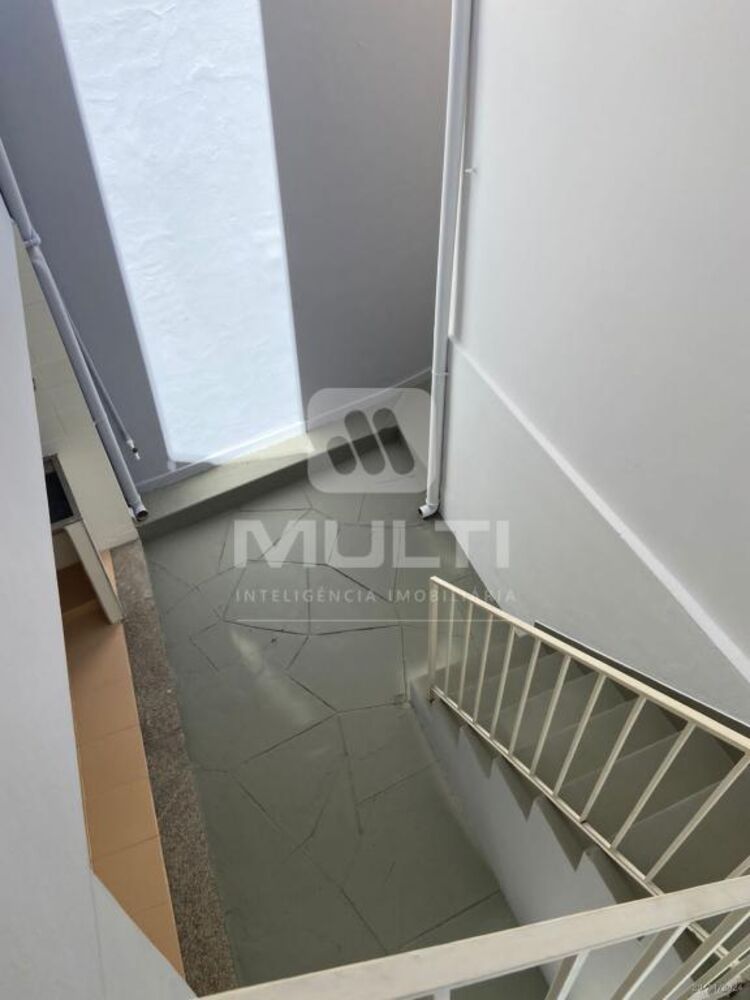 Prédio Inteiro à venda com 5 quartos, 169m² - Foto 3