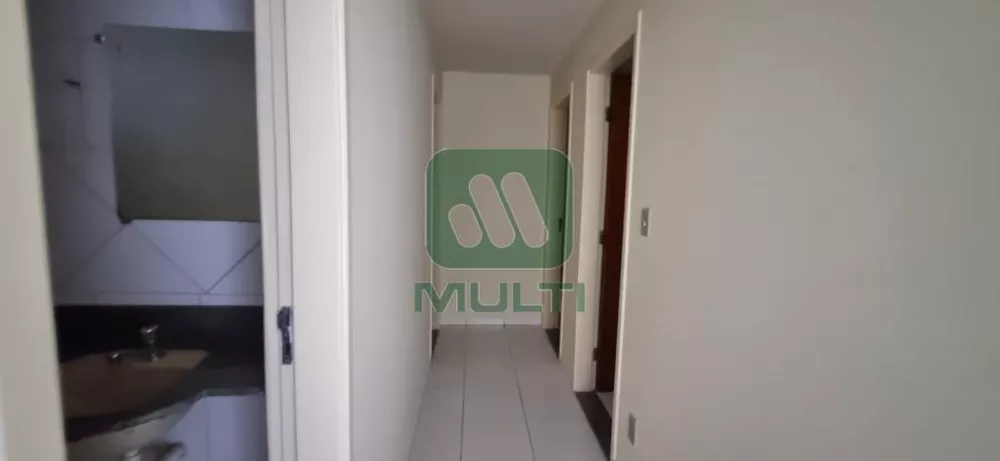 Apartamento à venda com 3 quartos, 98m² - Foto 4