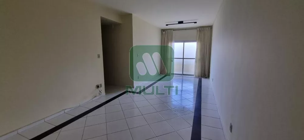 Apartamento à venda com 3 quartos, 98m² - Foto 1