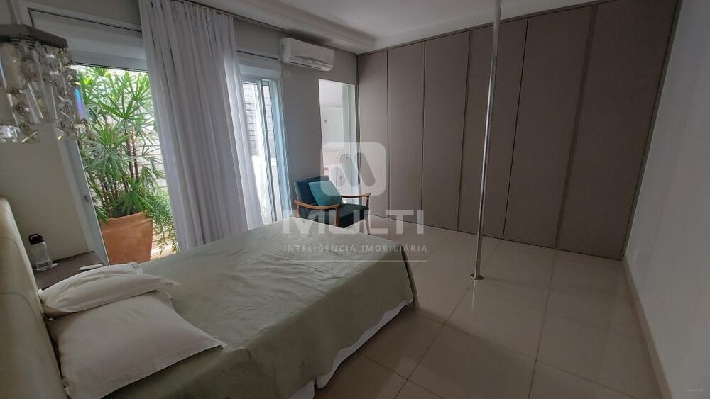 Casa, 4 quartos, 175 m² - Foto 4