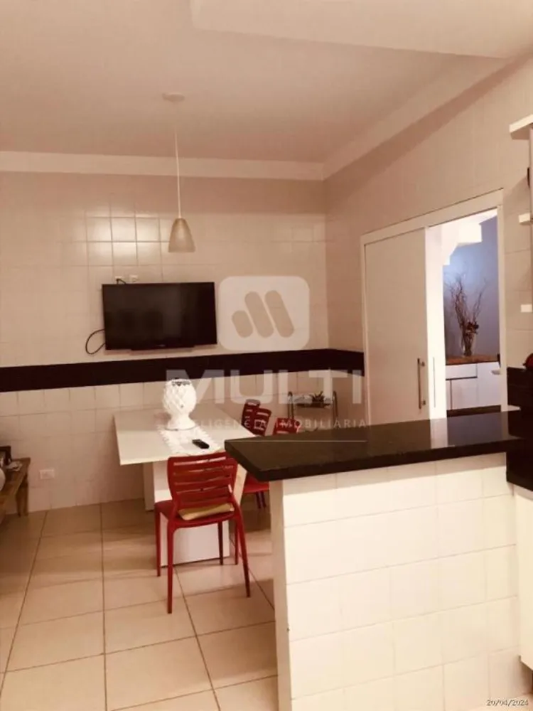Casa, 4 quartos, 340 m² - Foto 9