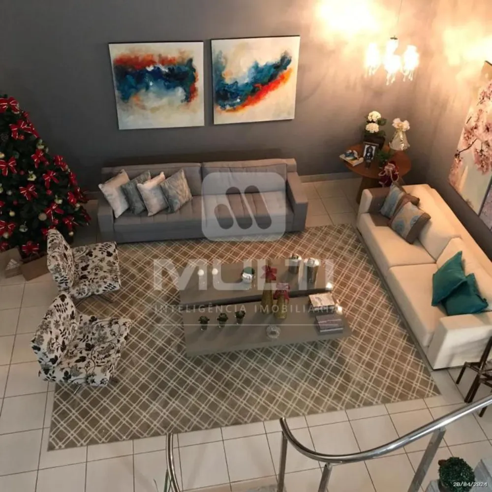 Casa, 4 quartos, 340 m² - Foto 2