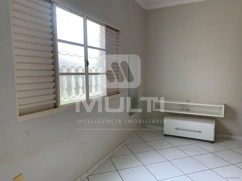 Casa, 4 quartos, 180 m² - Foto 3