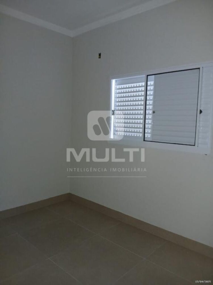 Casa à venda com 3 quartos, 125m² - Foto 4