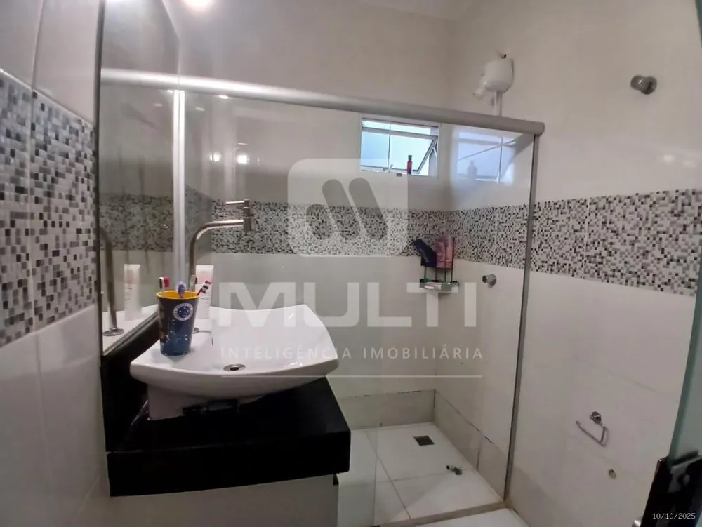 Casa, 4 quartos, 250 m² - Foto 11