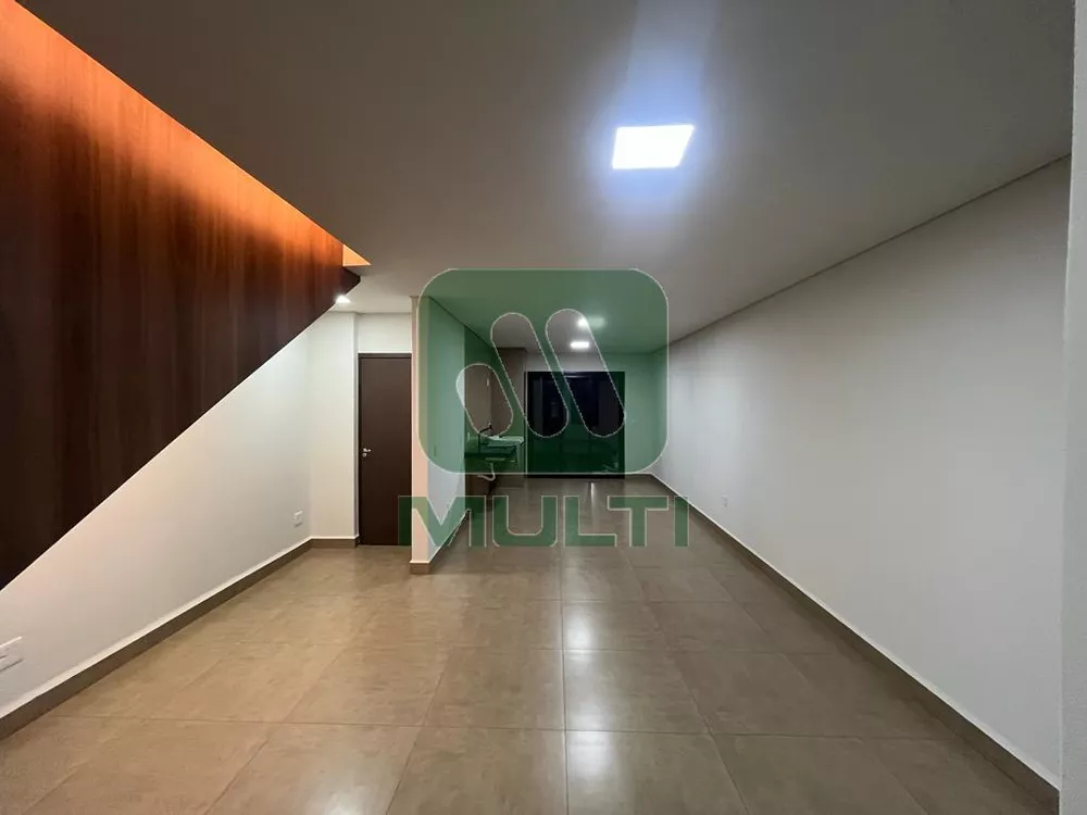 Casa à venda com 3 quartos, 126m² - Foto 3