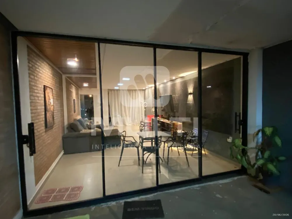 Casa, 2 quartos, 210 m² - Foto 1