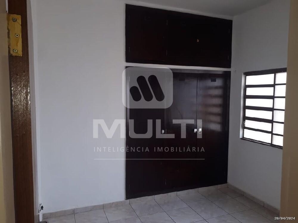Casa, 5 quartos, 250 m² - Foto 2