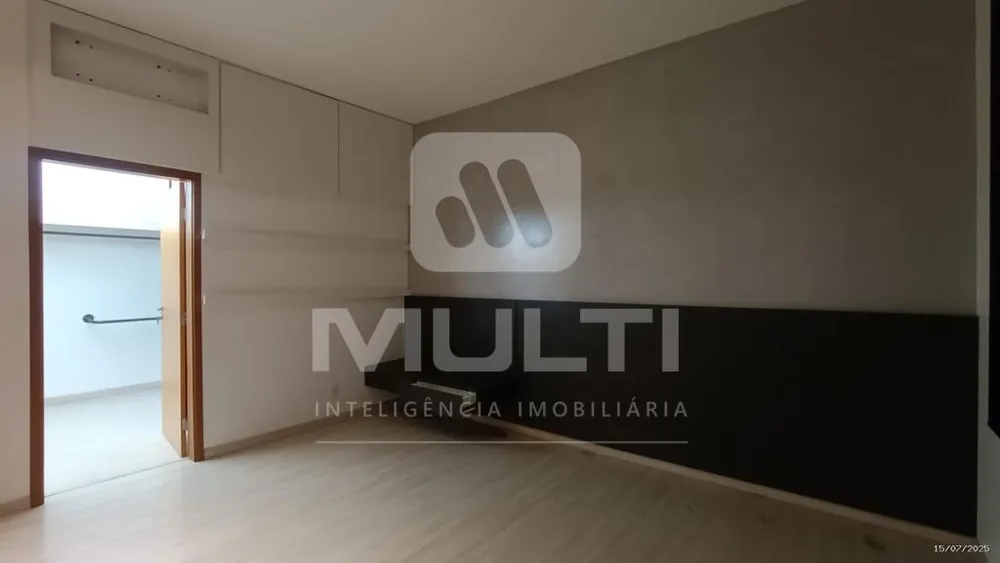 Casa, 3 quartos, 210 m² - Foto 2