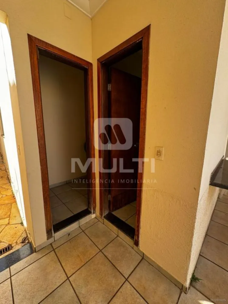 Casa, 3 quartos, 220 m² - Foto 3