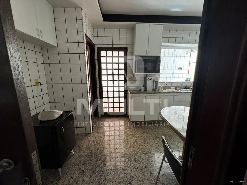 Casa, 3 quartos, 220 m² - Foto 8