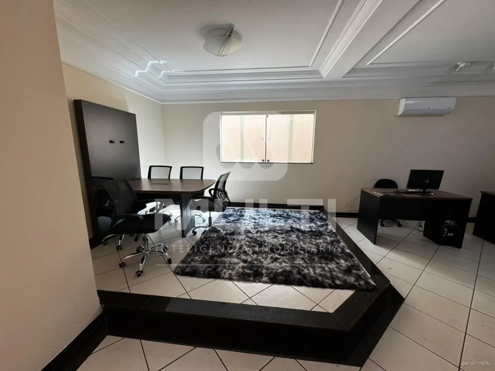 Casa, 3 quartos, 220 m² - Foto 1
