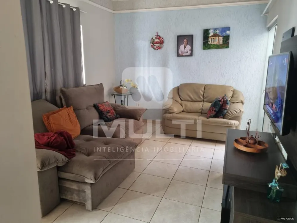 Casa, 3 quartos, 112 m² - Foto 1