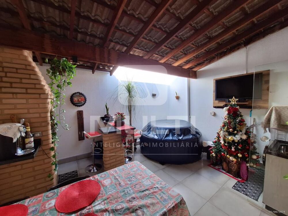 Casa, 2 quartos, 125 m² - Foto 1