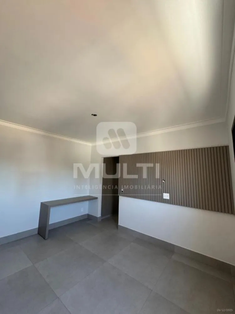 Cobertura, 3 quartos, 203 m² - Foto 1