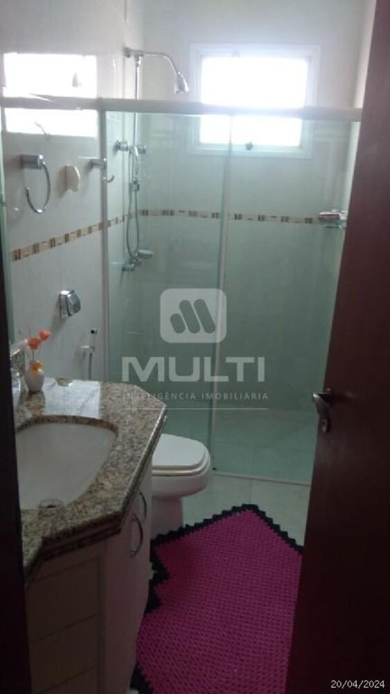 Casa, 4 quartos, 304 m² - Foto 1