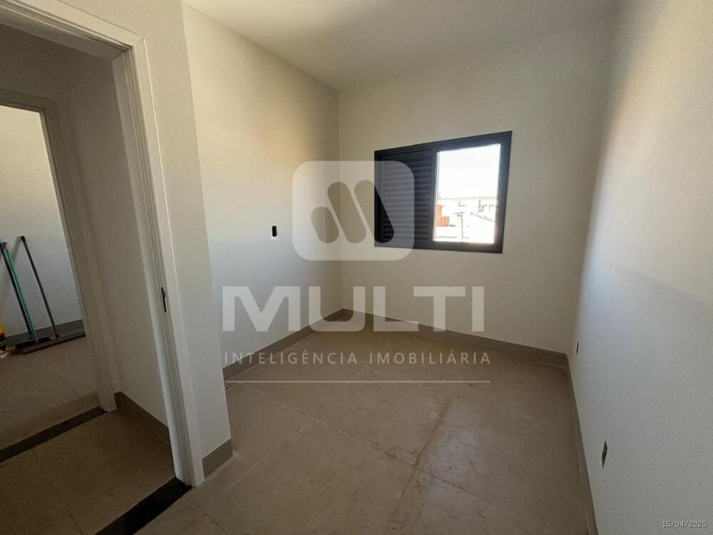 Casa, 3 quartos, 105 m² - Foto 1