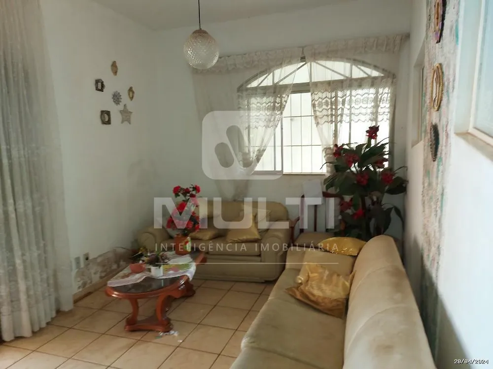 Casa, 4 quartos, 254 m² - Foto 2