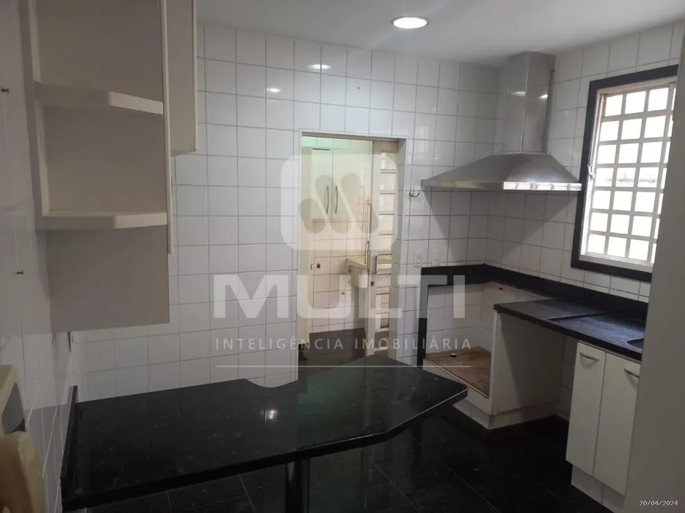Casa, 4 quartos, 290 m² - Foto 10
