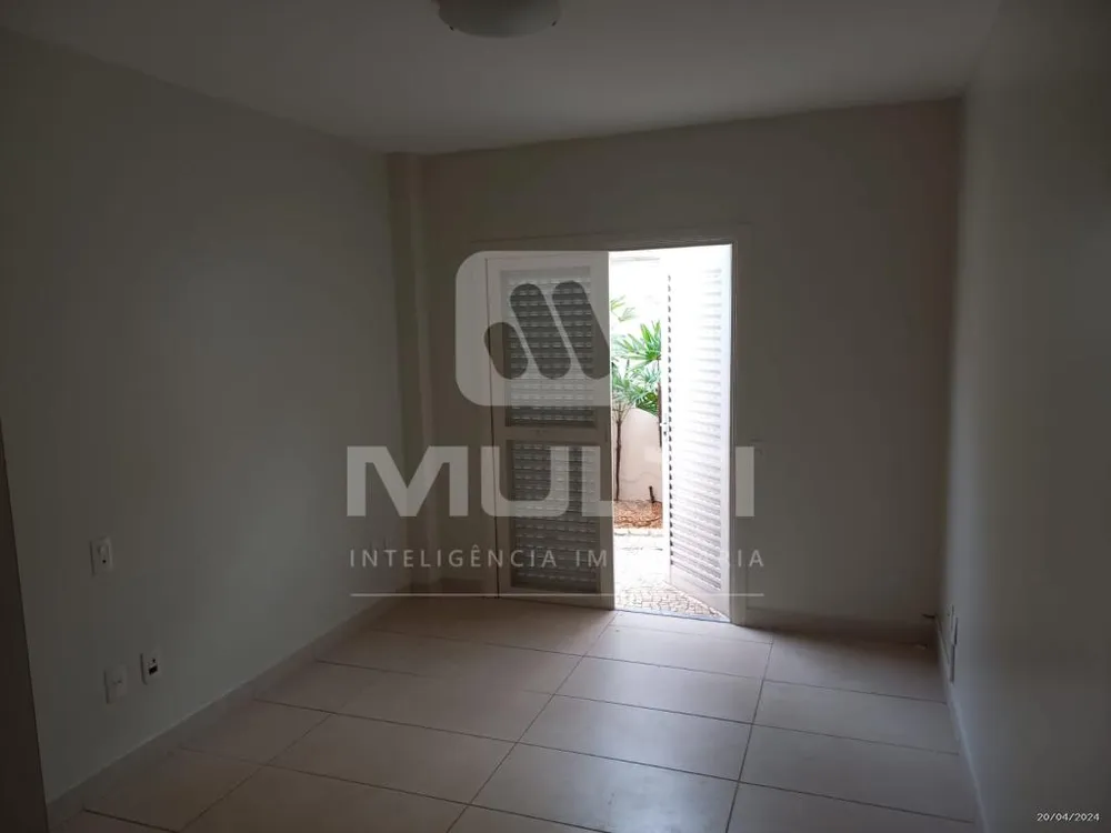 Casa, 4 quartos, 290 m² - Foto 4