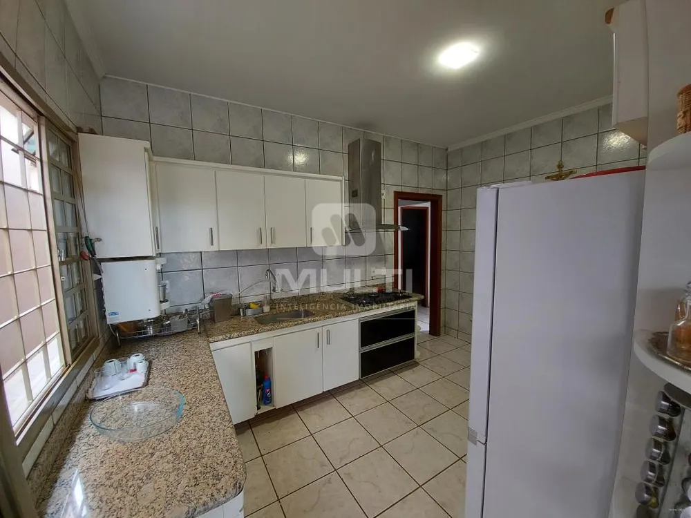 Casa, 3 quartos, 156 m² - Foto 1