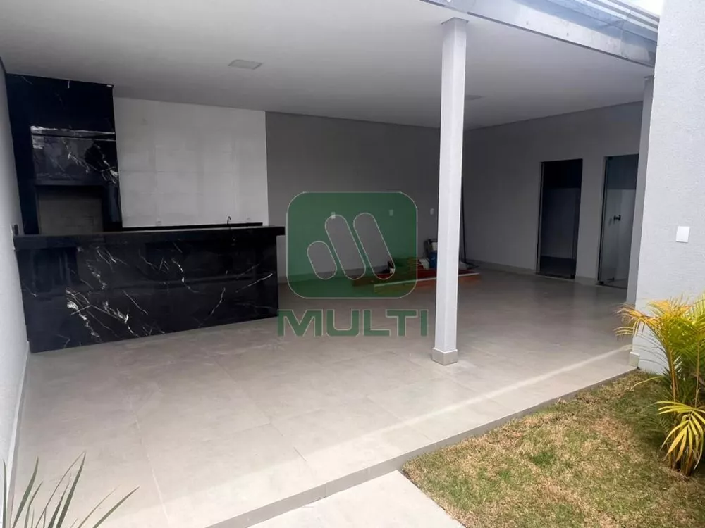 Casa à venda com 4 quartos, 180m² - Foto 8