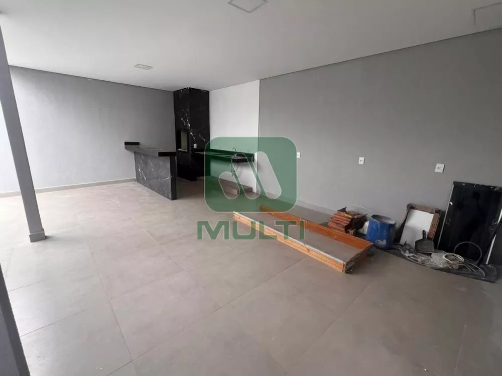 Casa à venda com 4 quartos, 180m² - Foto 10