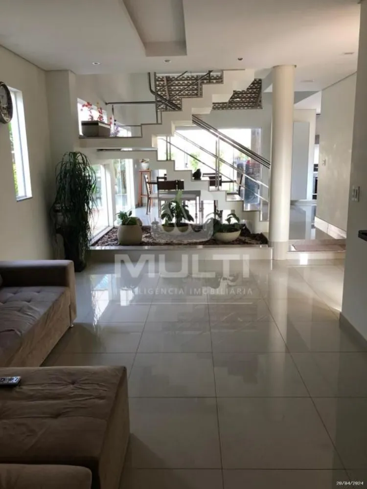 Casa, 3 quartos, 266 m² - Foto 5