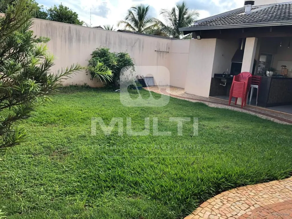 Casa, 3 quartos, 266 m² - Foto 2