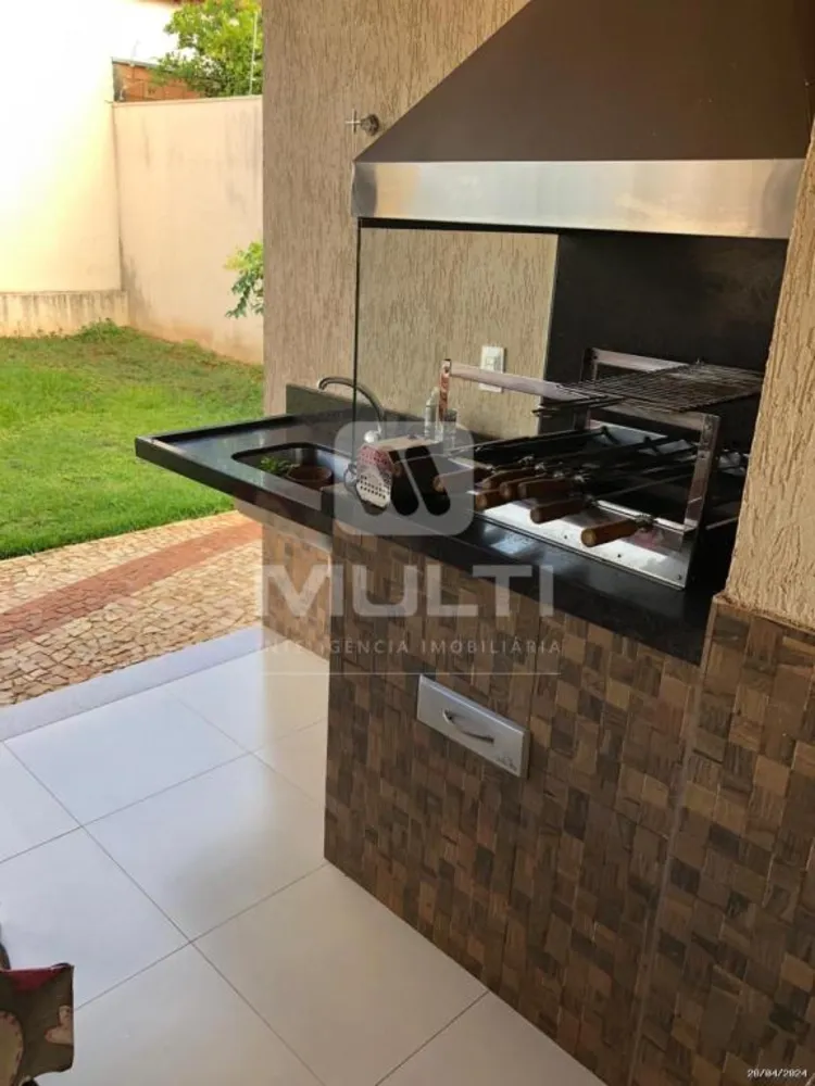 Casa, 3 quartos, 266 m² - Foto 3