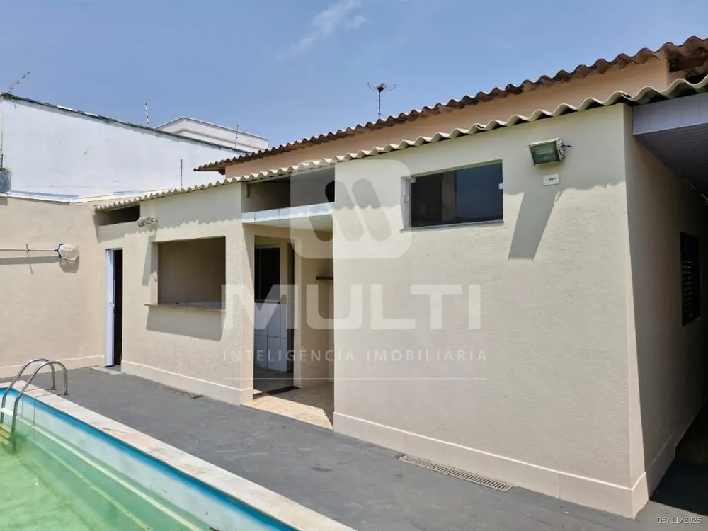 Casa, 1 quarto, 249 m² - Foto 1
