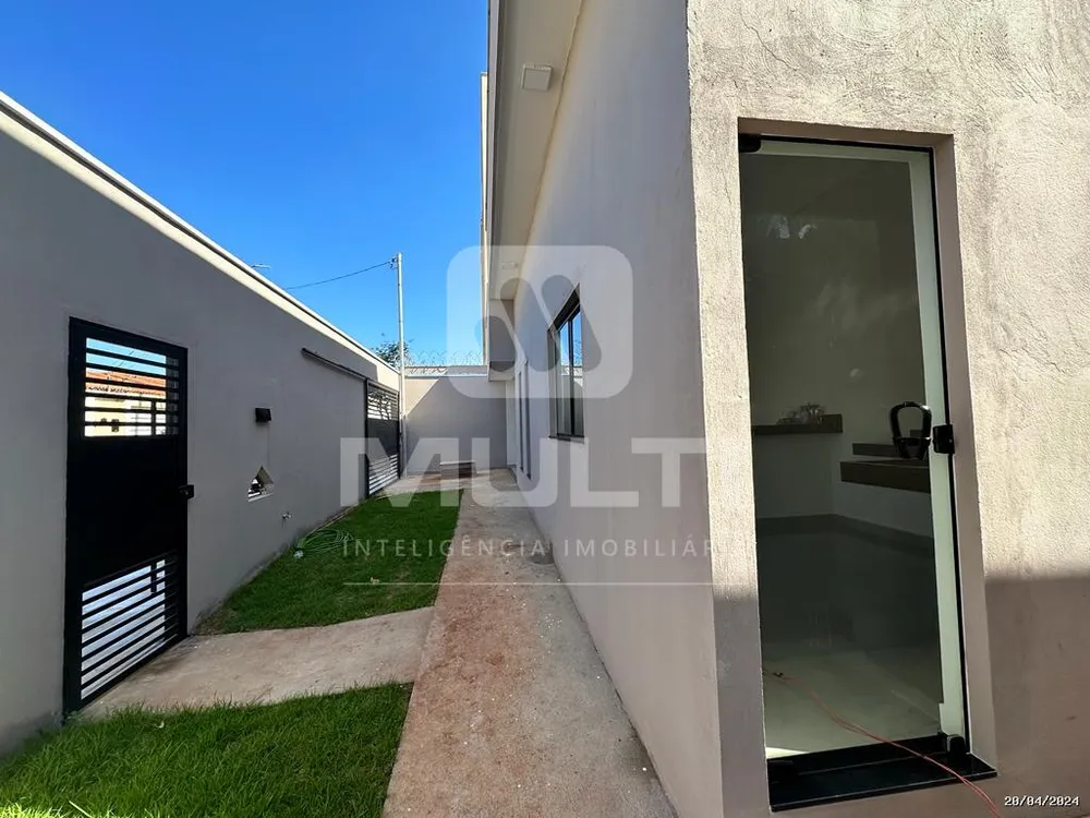 Casa, 3 quartos, 92 m² - Foto 1