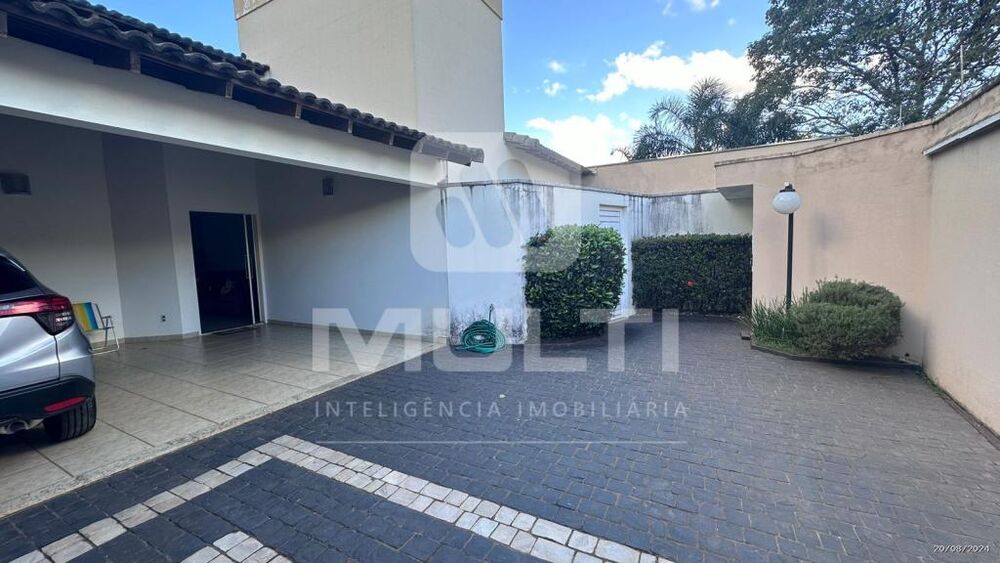 Casa, 4 quartos, 225 m² - Foto 6