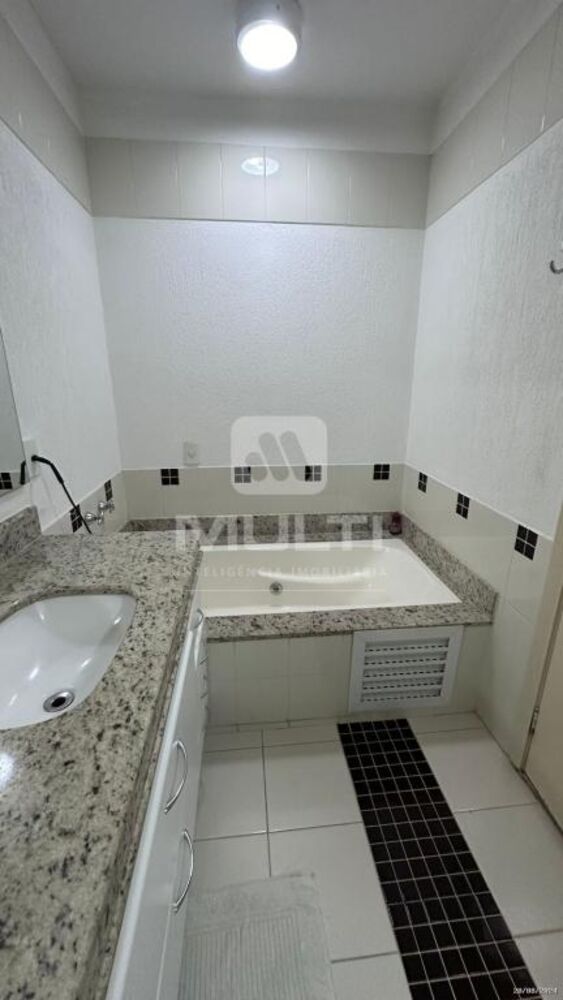 Casa, 4 quartos, 225 m² - Foto 5