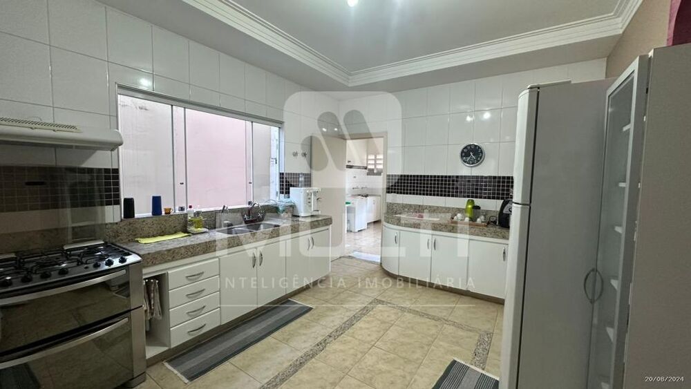 Casa, 4 quartos, 225 m² - Foto 7