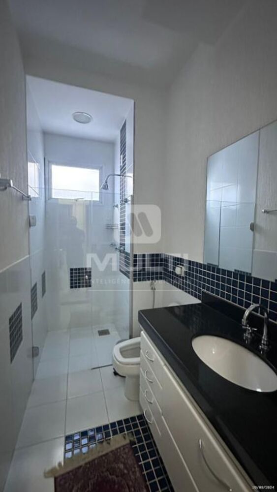 Casa, 4 quartos, 225 m² - Foto 4