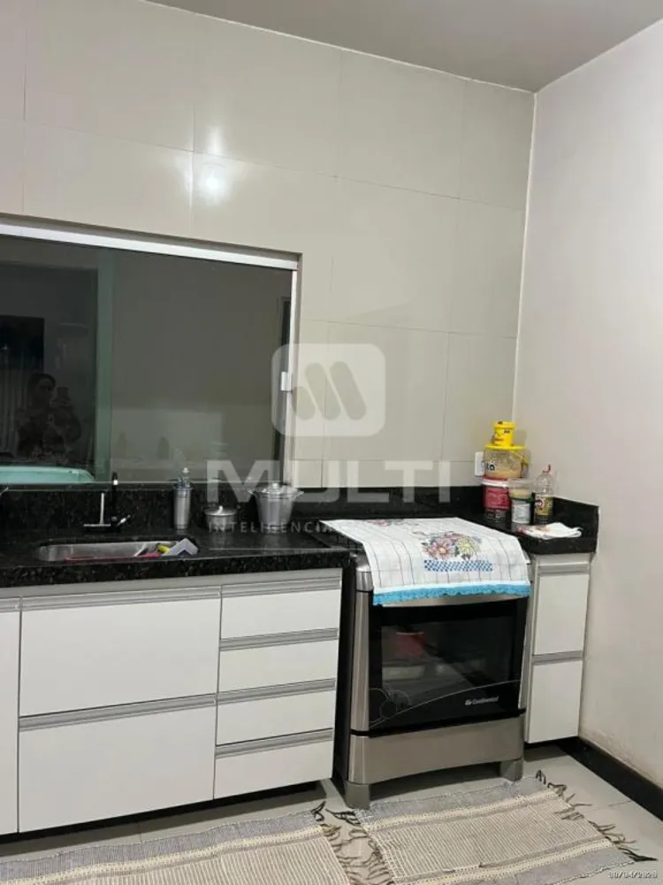Casa, 3 quartos, 220 m² - Foto 2