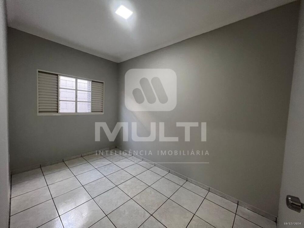 Casa à venda com 3 quartos, 170m² - Foto 15