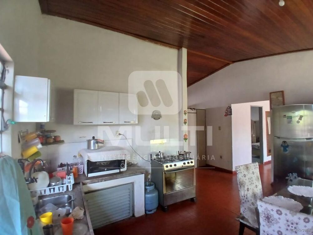 Casa, 4 quartos, 338 m² - Foto 4