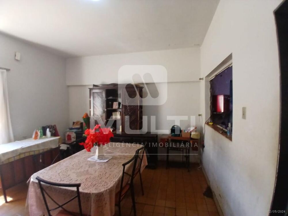 Casa, 4 quartos, 338 m² - Foto 2