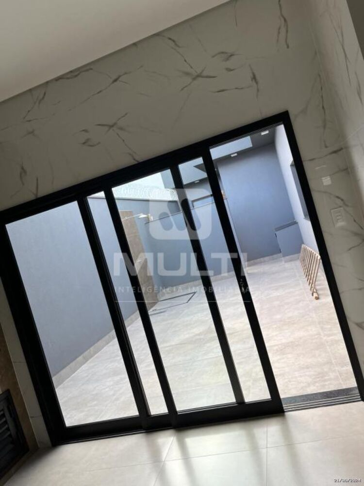 Casa, 3 quartos, 240 m² - Foto 3