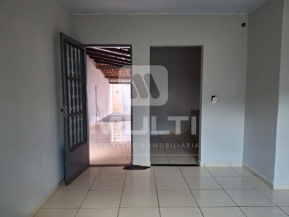Casa, 3 quartos, 130 m² - Foto 2