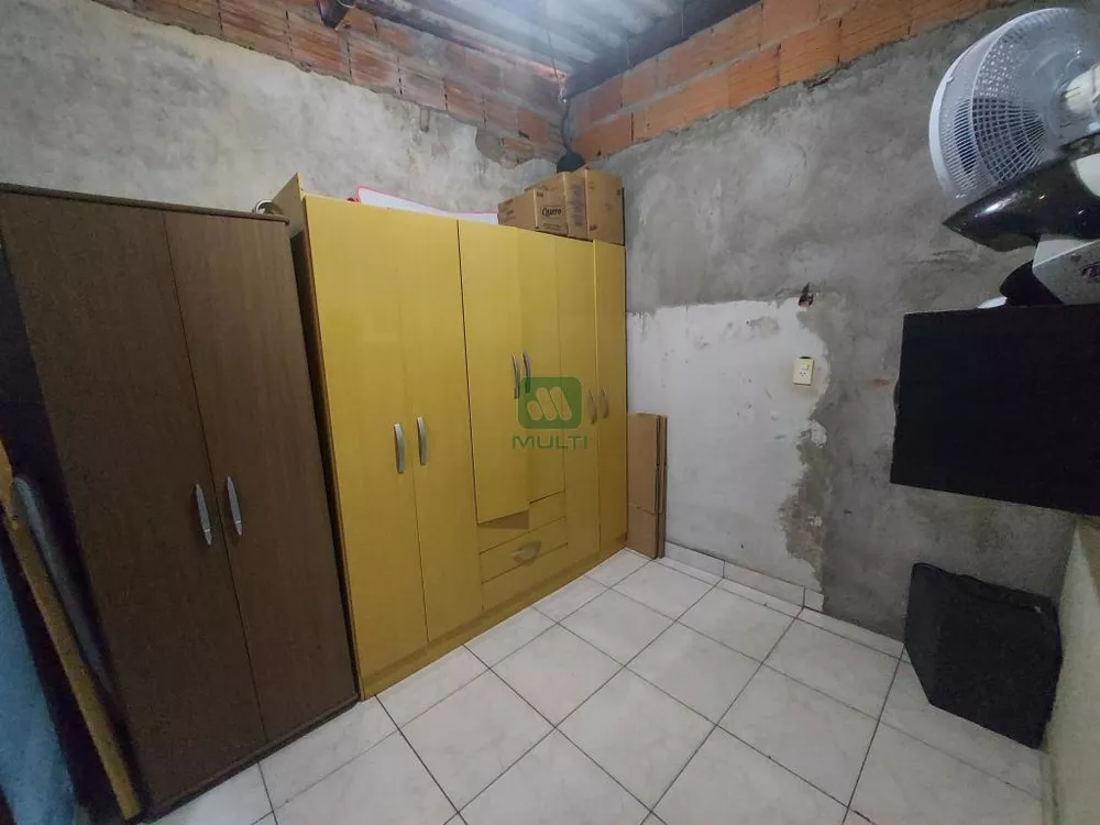 Casa à venda com 4 quartos, 151m² - Foto 4