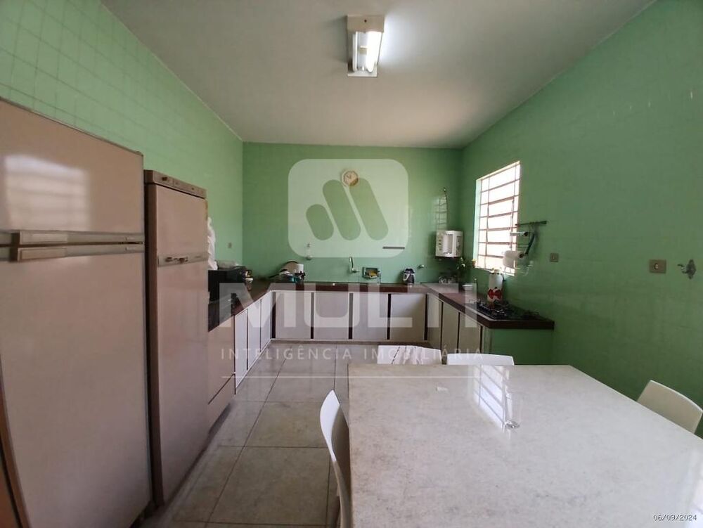 Casa, 5 quartos, 311 m² - Foto 4