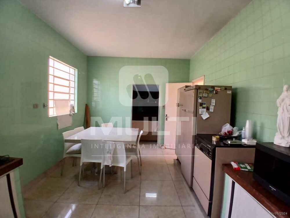 Casa, 5 quartos, 311 m² - Foto 3