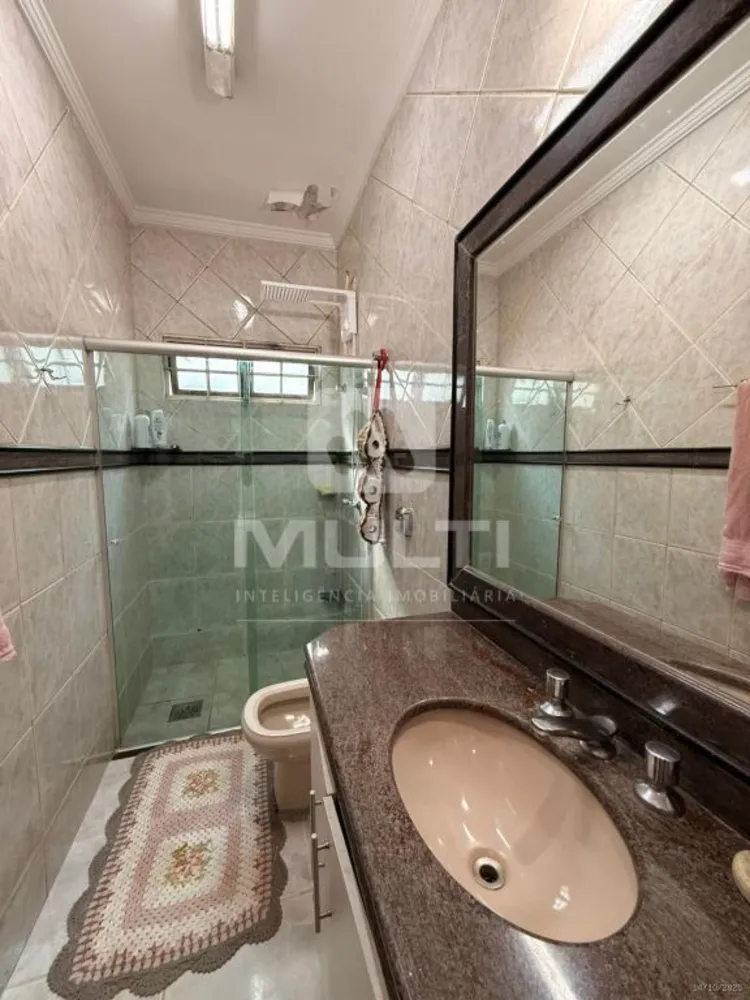 Casa, 3 quartos, 200 m² - Foto 2