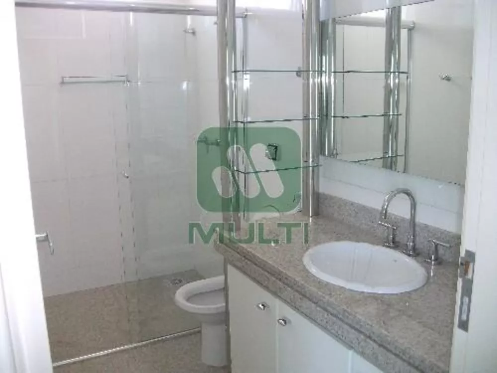 Casa de Condomínio à venda com 3 quartos, 210m² - Foto 11