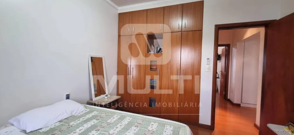 Casa, 4 quartos, 262 m² - Foto 6