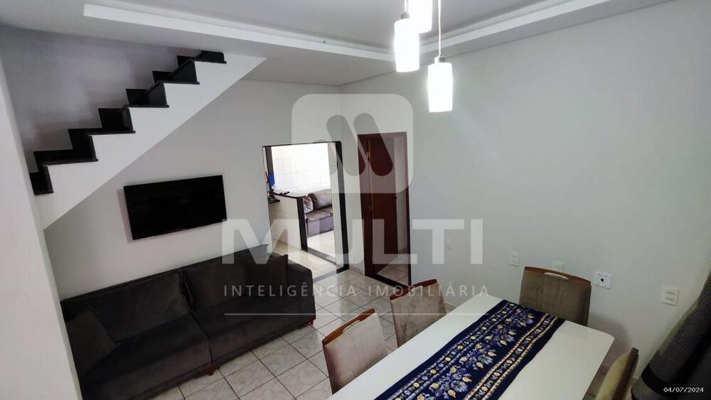 Casa, 5 quartos, 224 m² - Foto 2