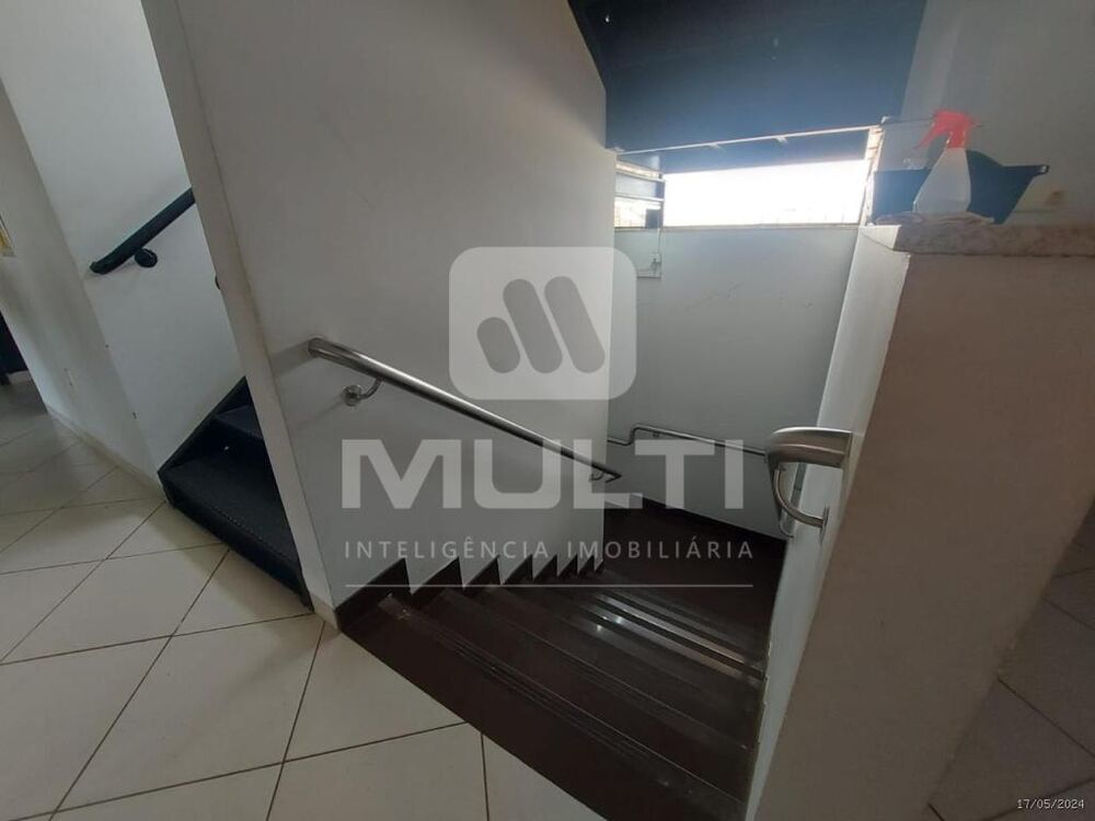 Prédio Inteiro à venda com 2 quartos, 420m² - Foto 2